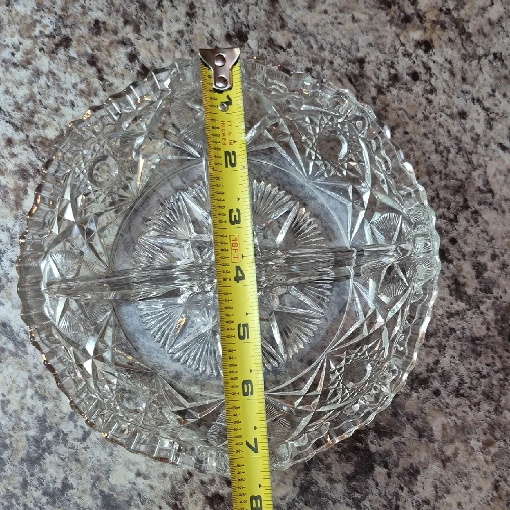 Elegant Crystal Cut Glass Bowl - Picture 6 of 7
